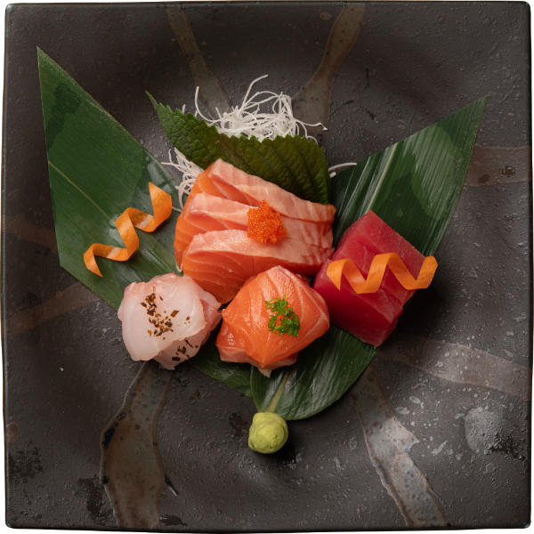 <p>Assorted Sashimi of Tuna, Salmon, and White Fish.</p>

